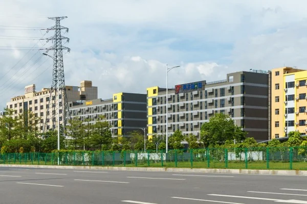同方创意文化产业园 - 深圳宝安区写字楼出租