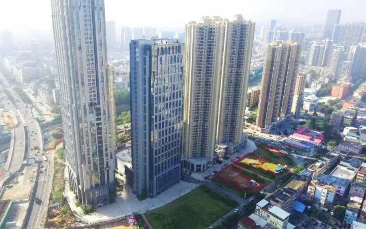 和中心 - 招商首页 - 深圳龙岗区写字楼出租 · 资料图