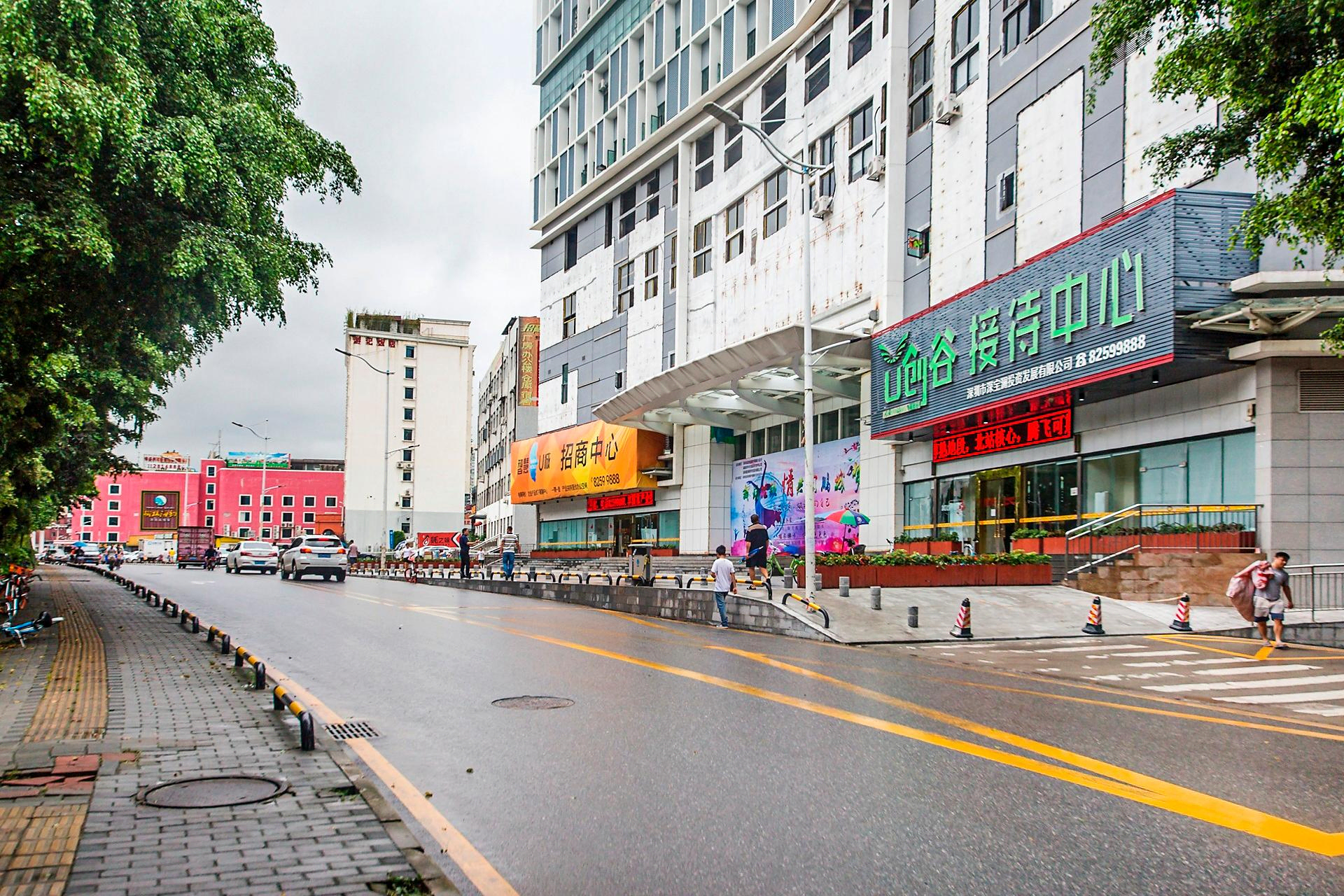 港深国际中心 - 深圳龙华区写字楼出租 · 资料图 2 港深国际中心 楼盘图片