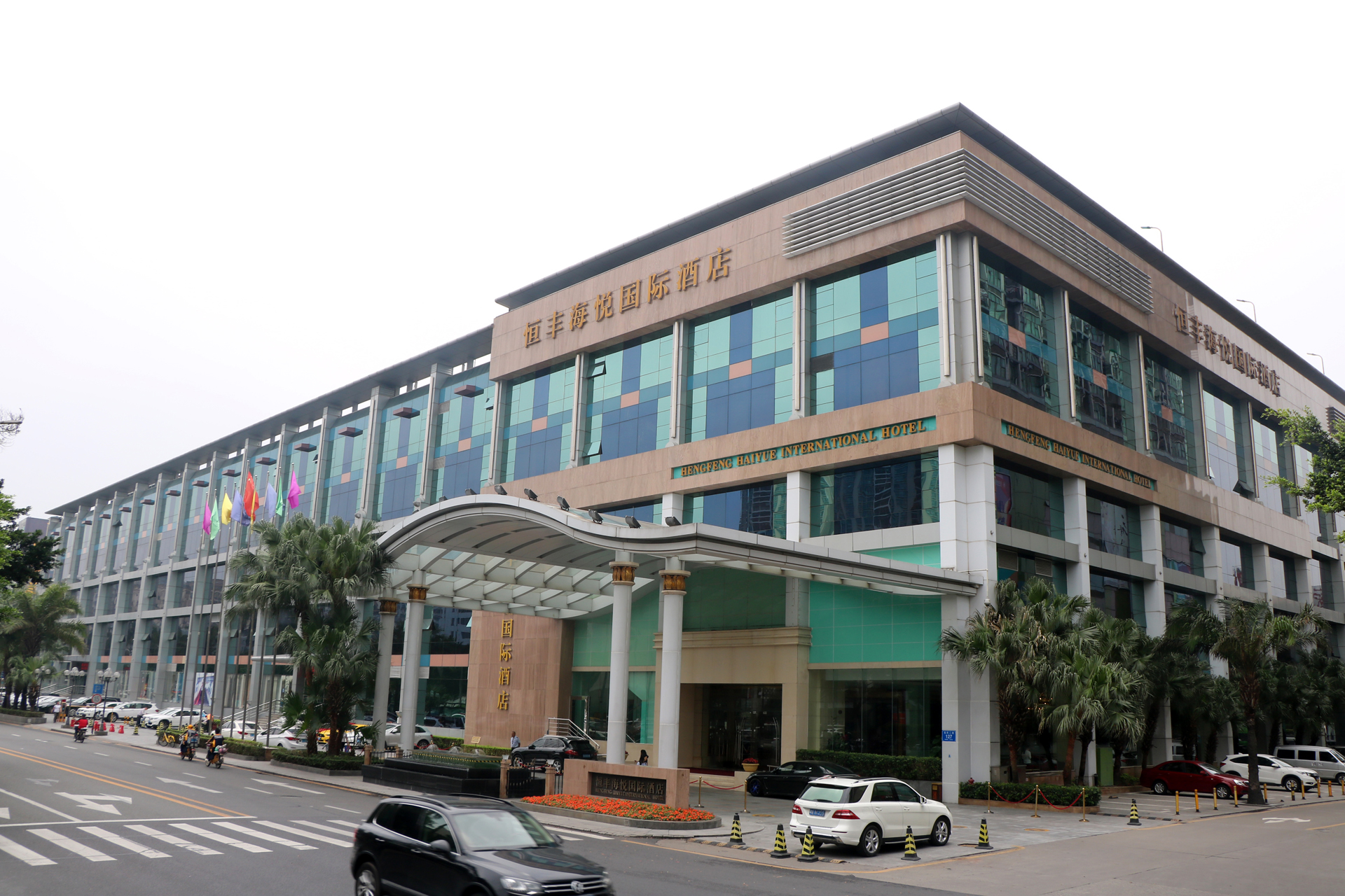 新城广场 - 深圳宝安区写字楼出租 · 实景图 1