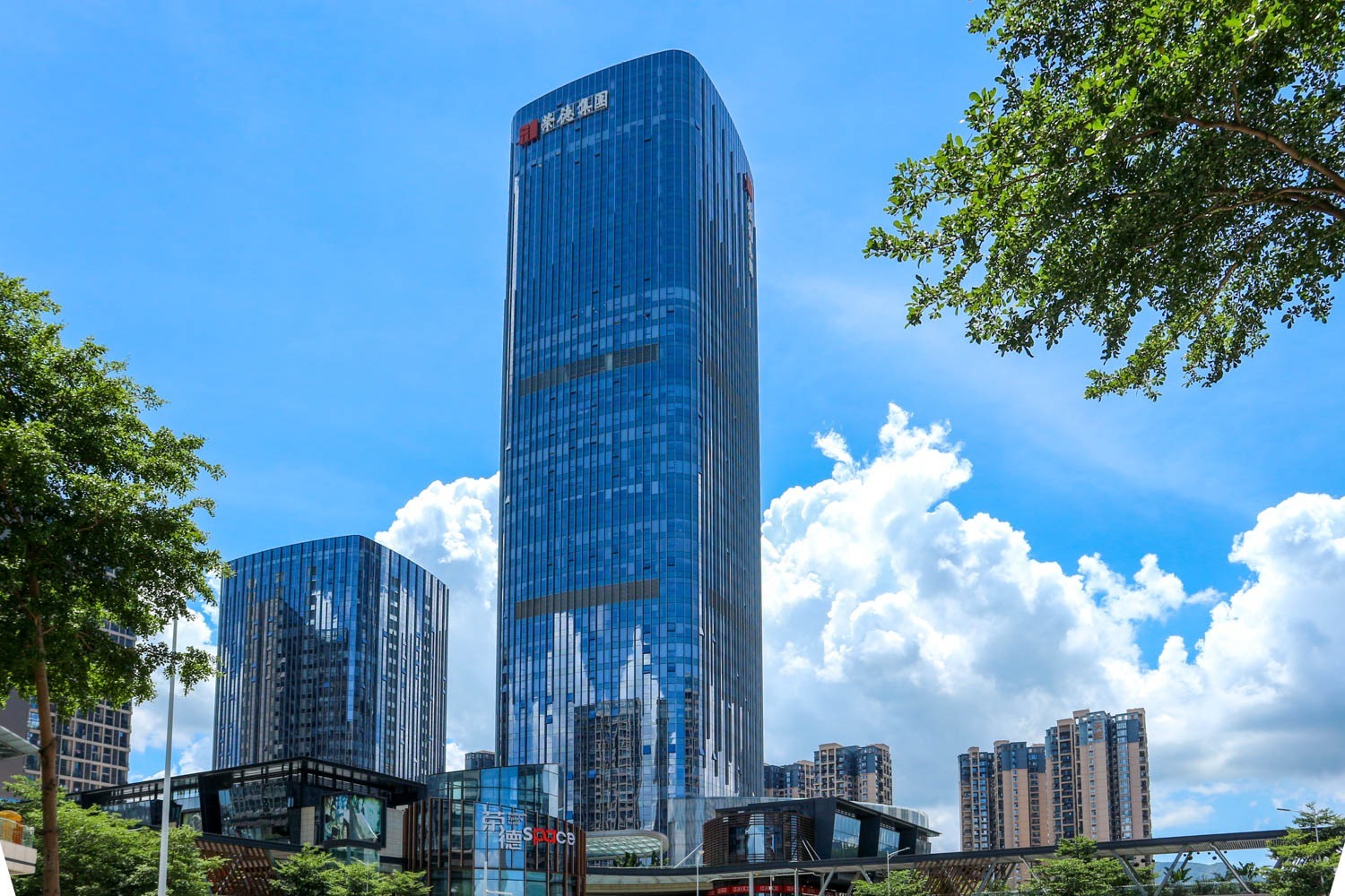 荣德国际中心 - 深圳龙岗区写字楼出租 · 实景图 1