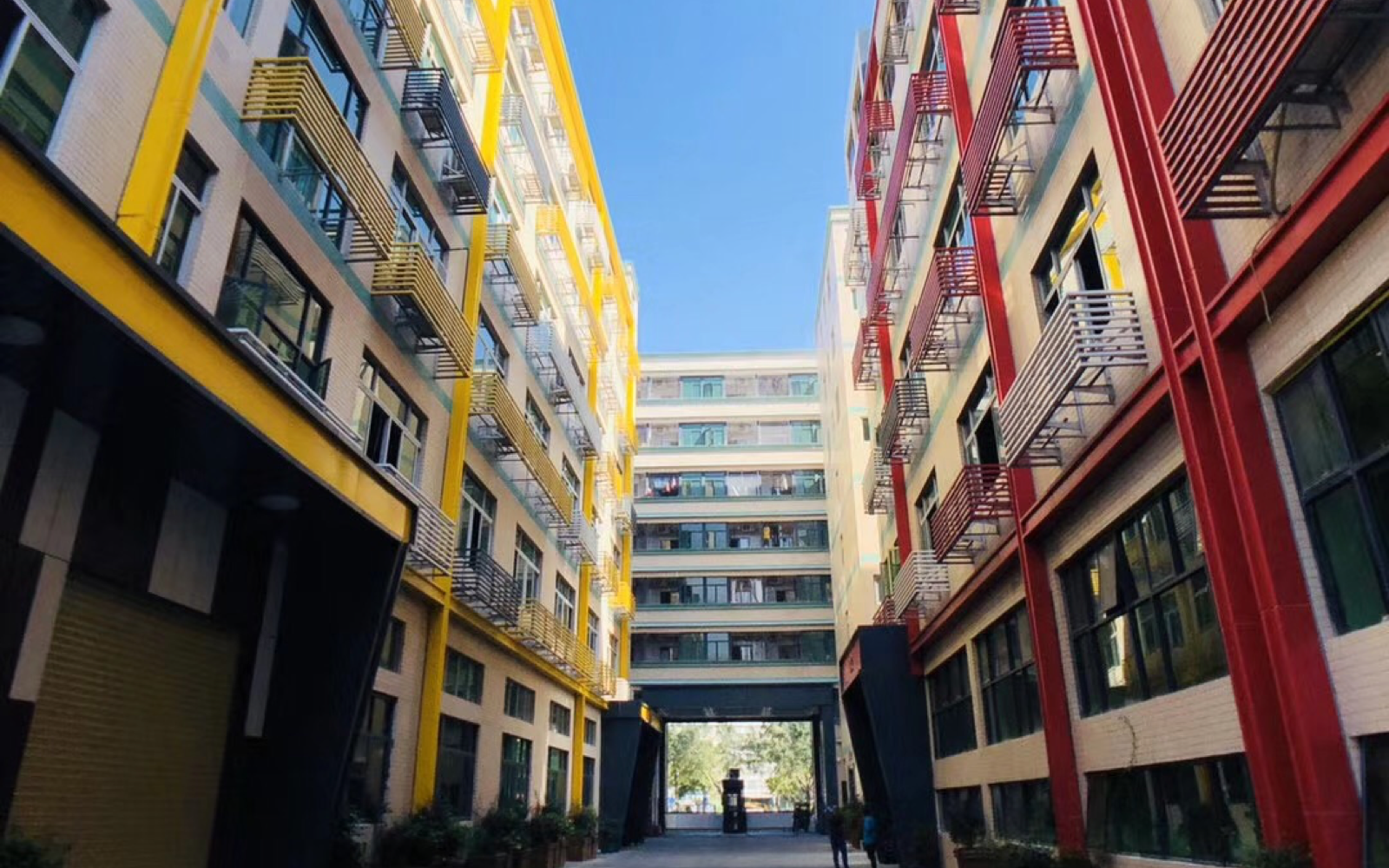 郭发产业园(郭发工业园) - 深圳宝安区写字楼出租 · 资料图 3 郭发产业园(郭发工业园) 楼盘图片