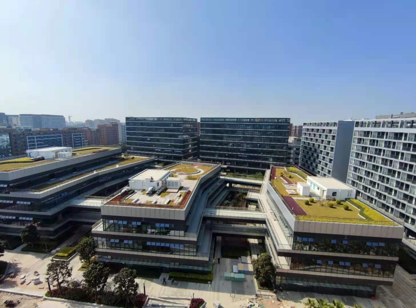 航城智谷(中城未来产业园) - 深圳宝安区写字楼出租 · 资料图 9 航城智谷(中城未来产业园) 楼盘图片
