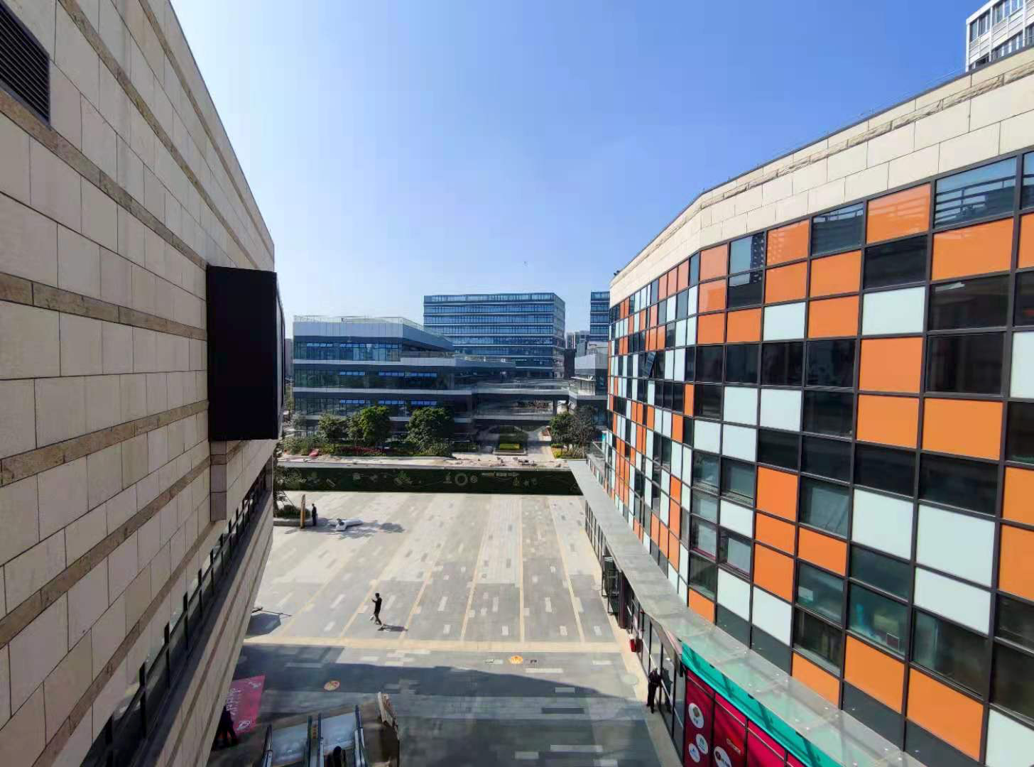 航城智谷(中城未来产业园) - 深圳宝安区写字楼出租 · 资料图 10 航城智谷(中城未来产业园) 楼盘图片