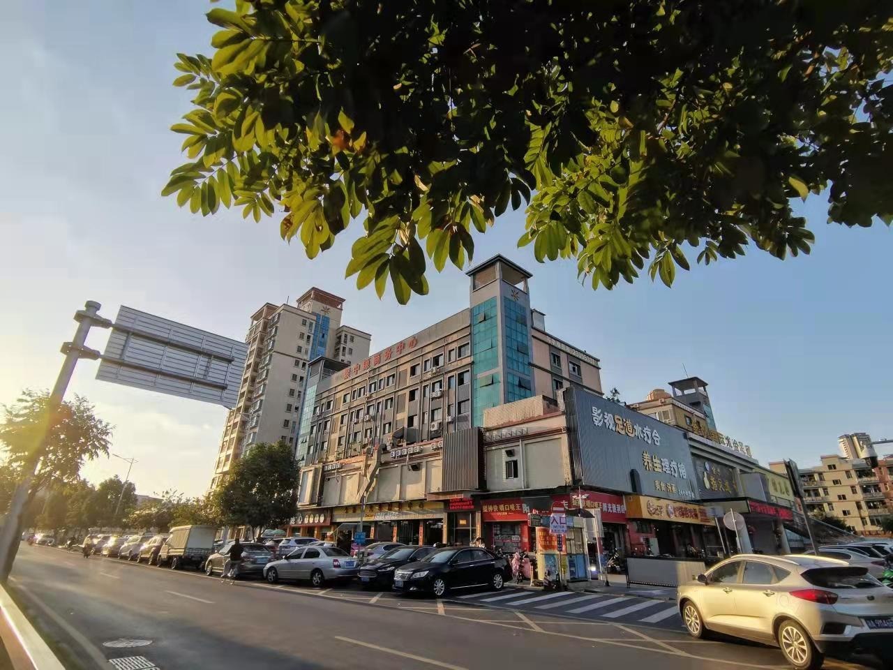 聚中源商务中心 - 深圳宝安区写字楼出租 · 资料图 3 聚中源商务中心 楼盘图片