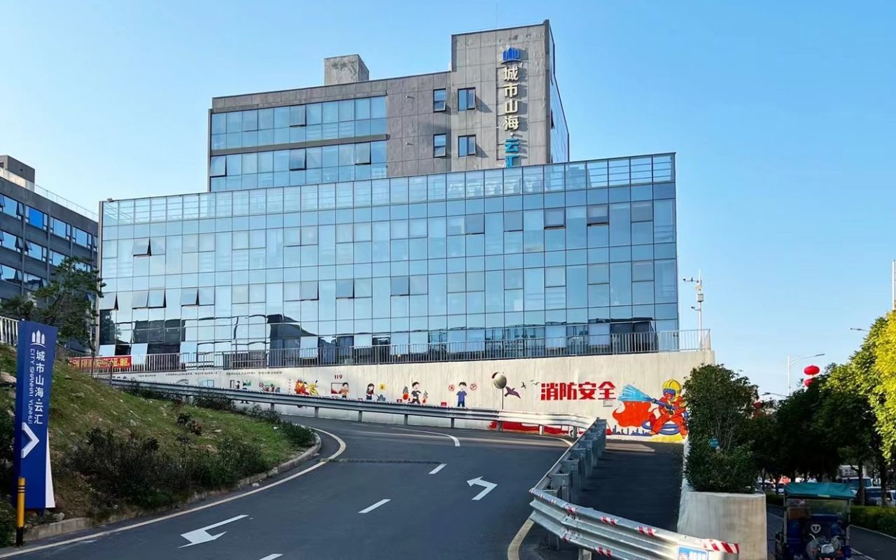 城市山海云汇 - 深圳龙岗区写字楼出租 · 实景图 1