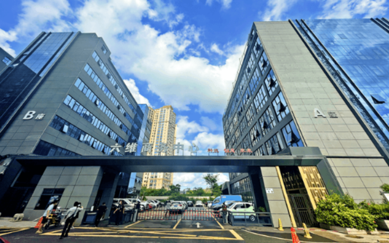 六维商务中心 - 深圳龙岗区写字楼出租 · 实景图 1