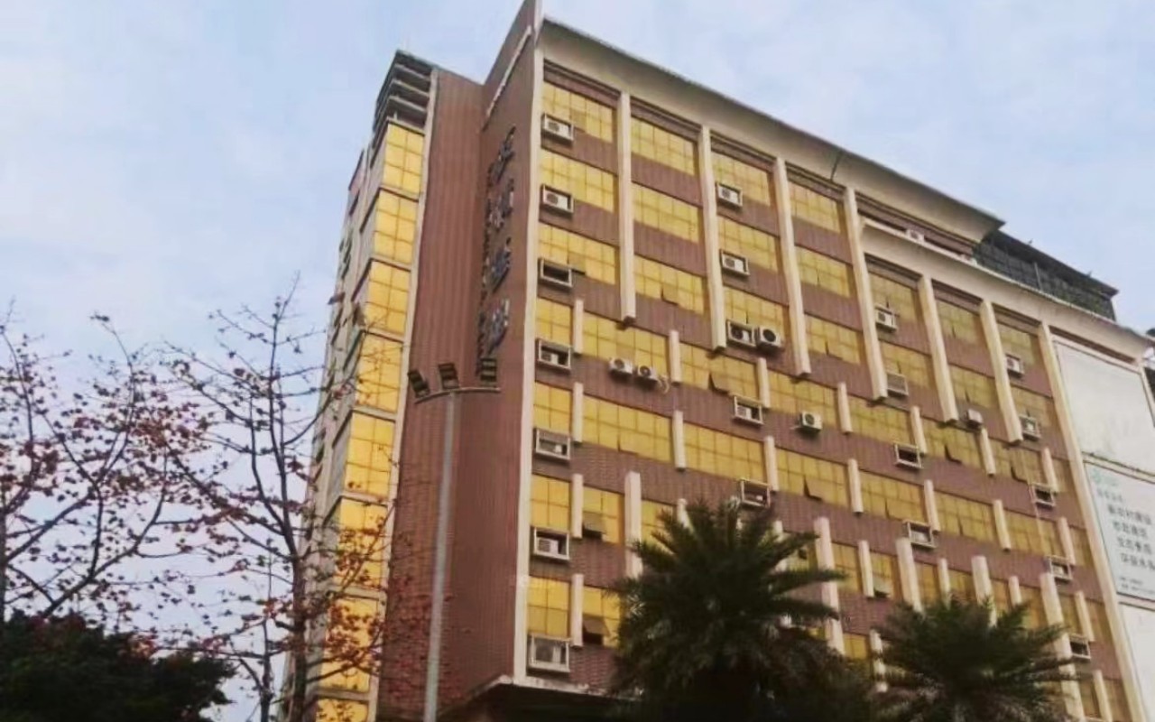 友情基地 - 深圳宝安区写字楼出租 · 实景图 1