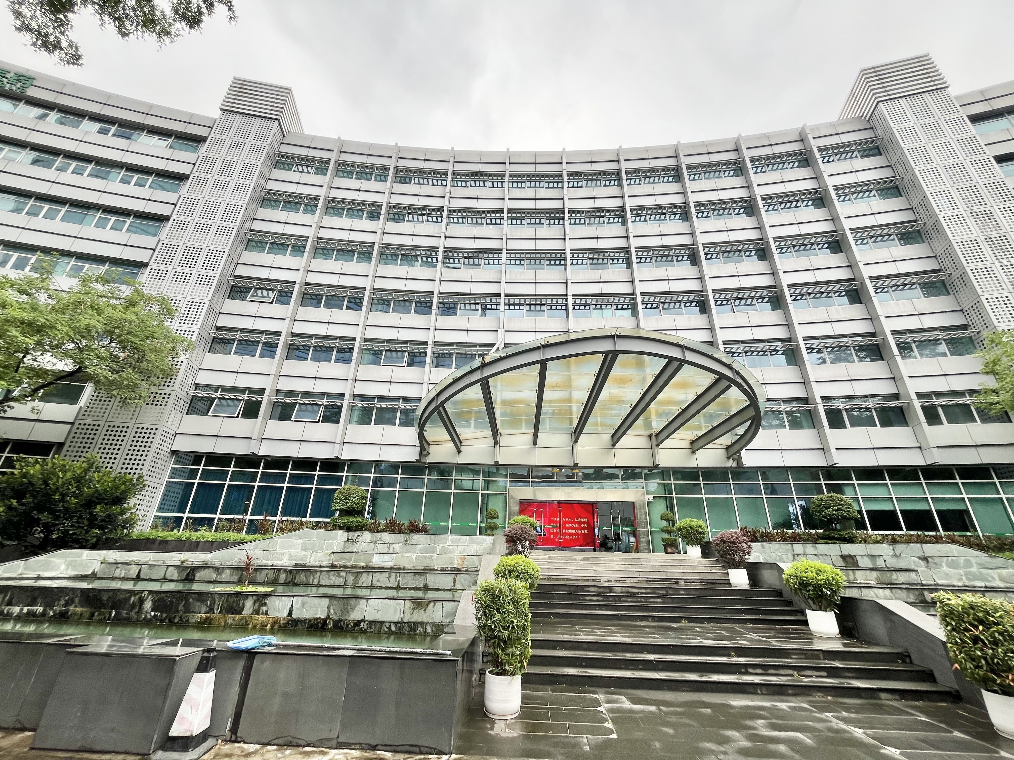 奥萨医药产业园 - 深圳南山区写字楼出租 · 实景图 1