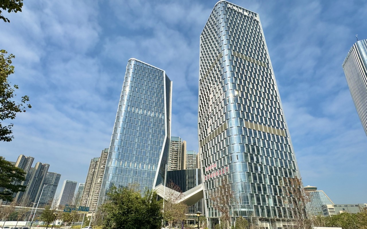 光明凤凰广场 - 深圳光明区写字楼出租 · 实景图 1