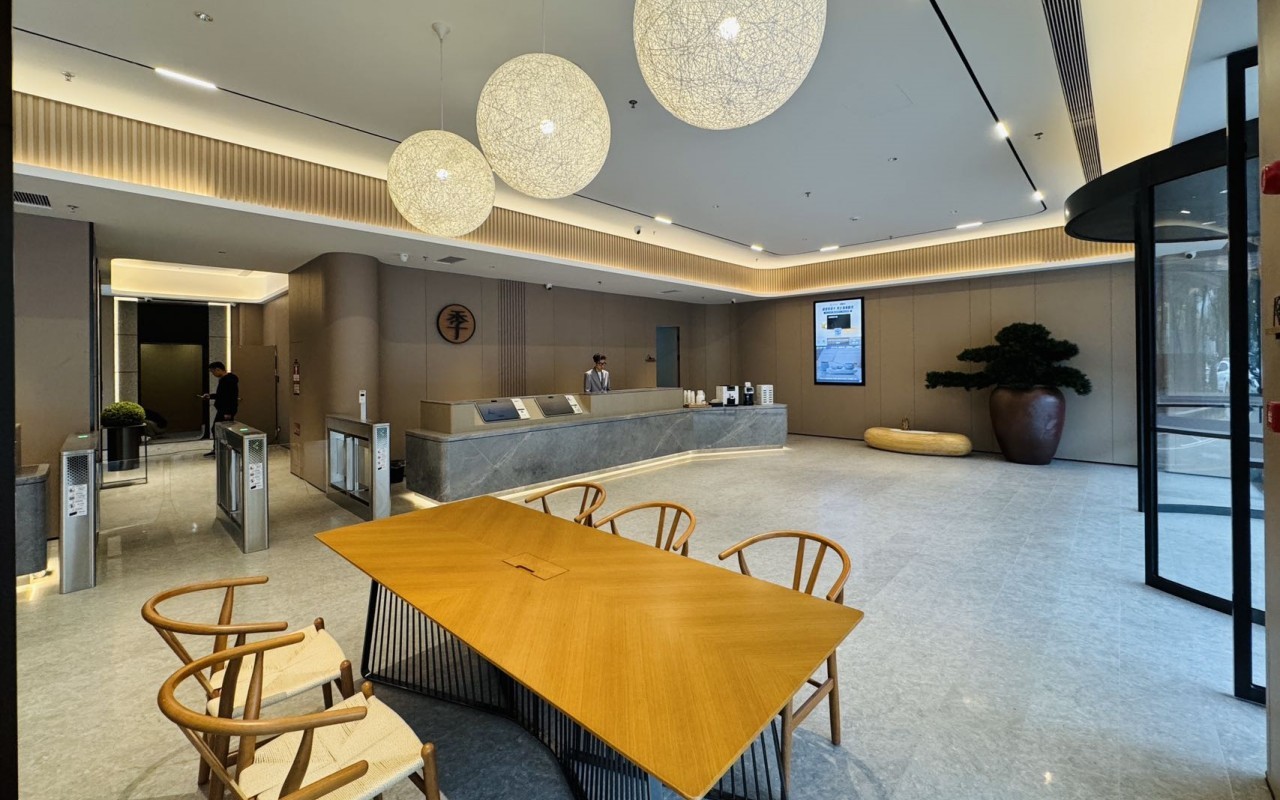 东边商务大厦 - 深圳龙华区写字楼出租 · 资料图 6 东边商务大厦 楼盘图片