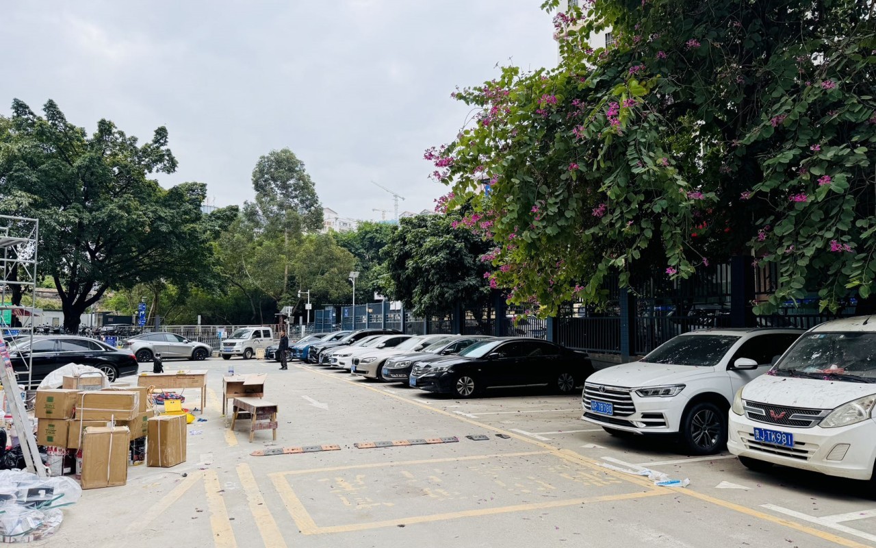 东边商务大厦 - 深圳龙华区写字楼出租 · 资料图 7 东边商务大厦 楼盘图片