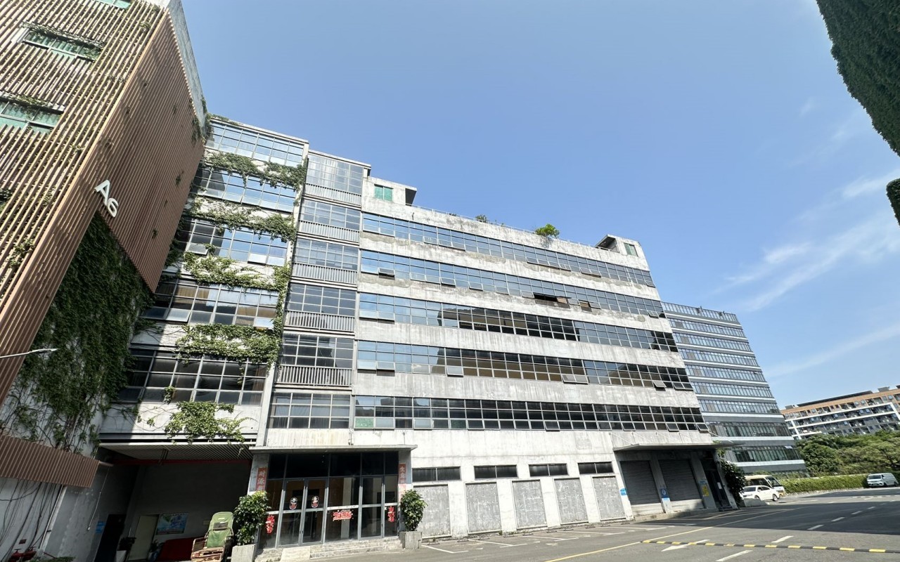 航城信息港 - 深圳宝安区写字楼出租 · 实景图 1