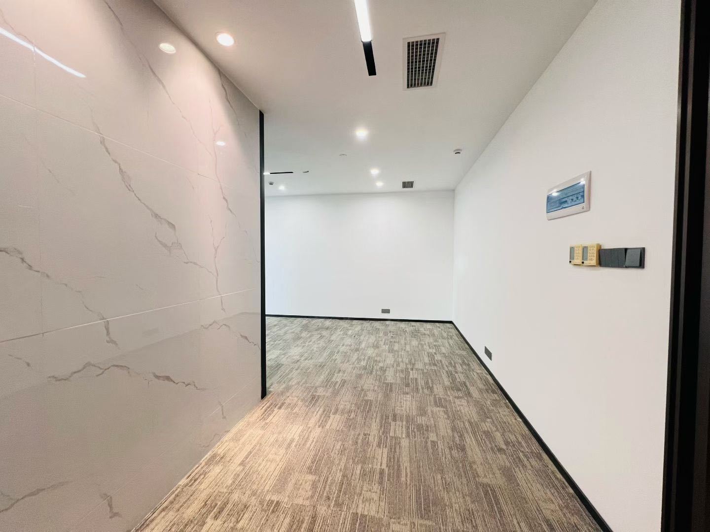 大冲商务中心55.91平米精装办公室出租_科技园 - 办公空间资料图 4 大冲商务中心 办公室开间