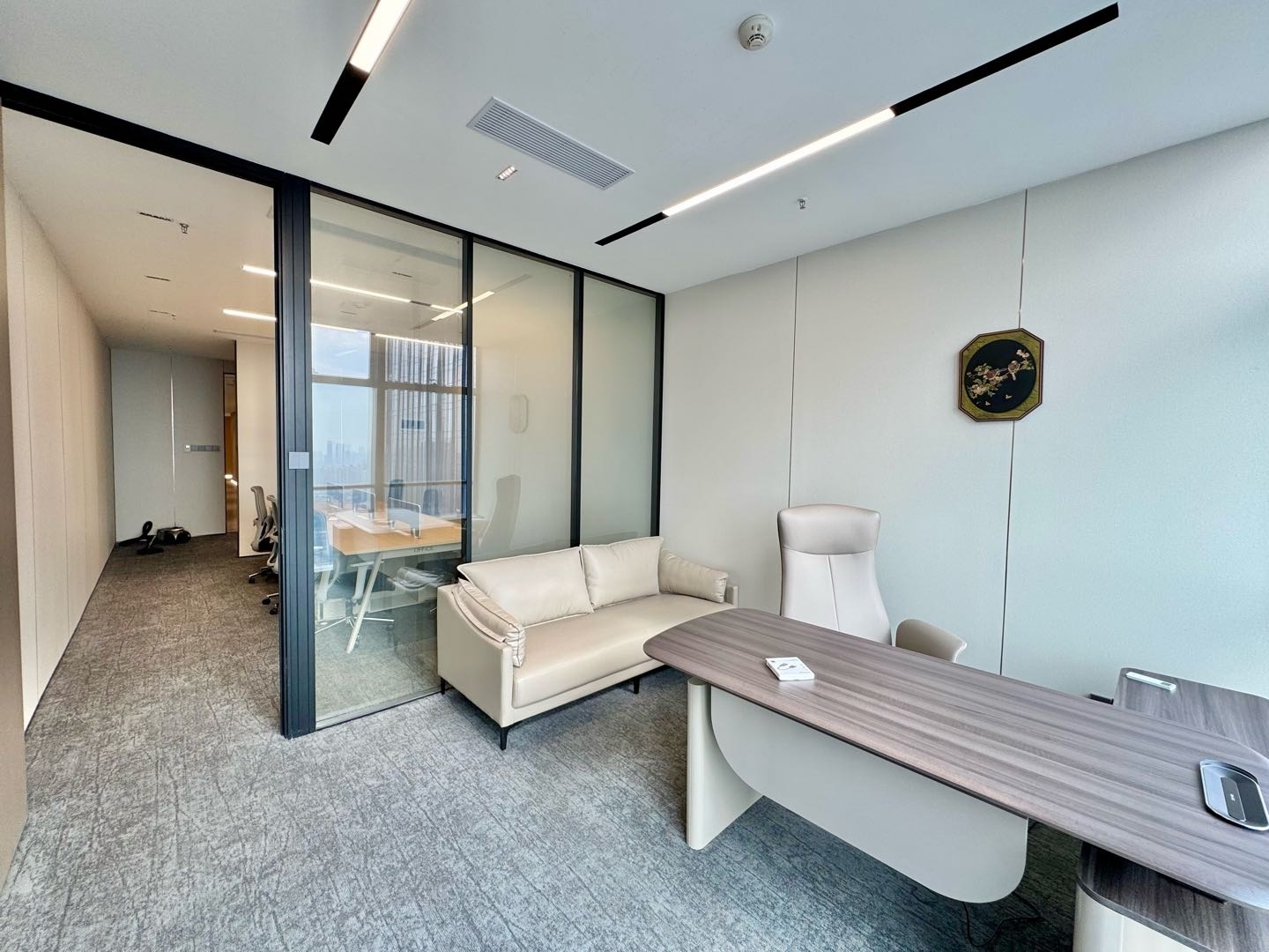 深圳湾科技生态园114平米精装办公室出租_科技园 - 办公空间资料图 5 深圳湾科技生态园 办公室隔间