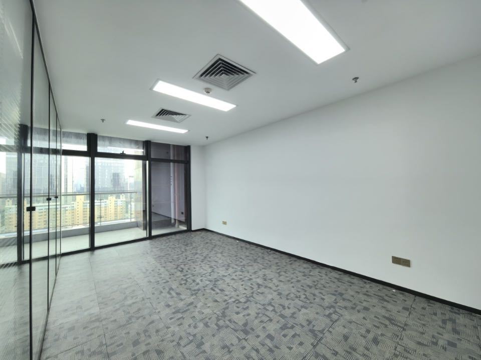 莲花广场563.23平米精装办公室出租_南头 - 办公空间资料图 5 莲花广场 办公室隔间