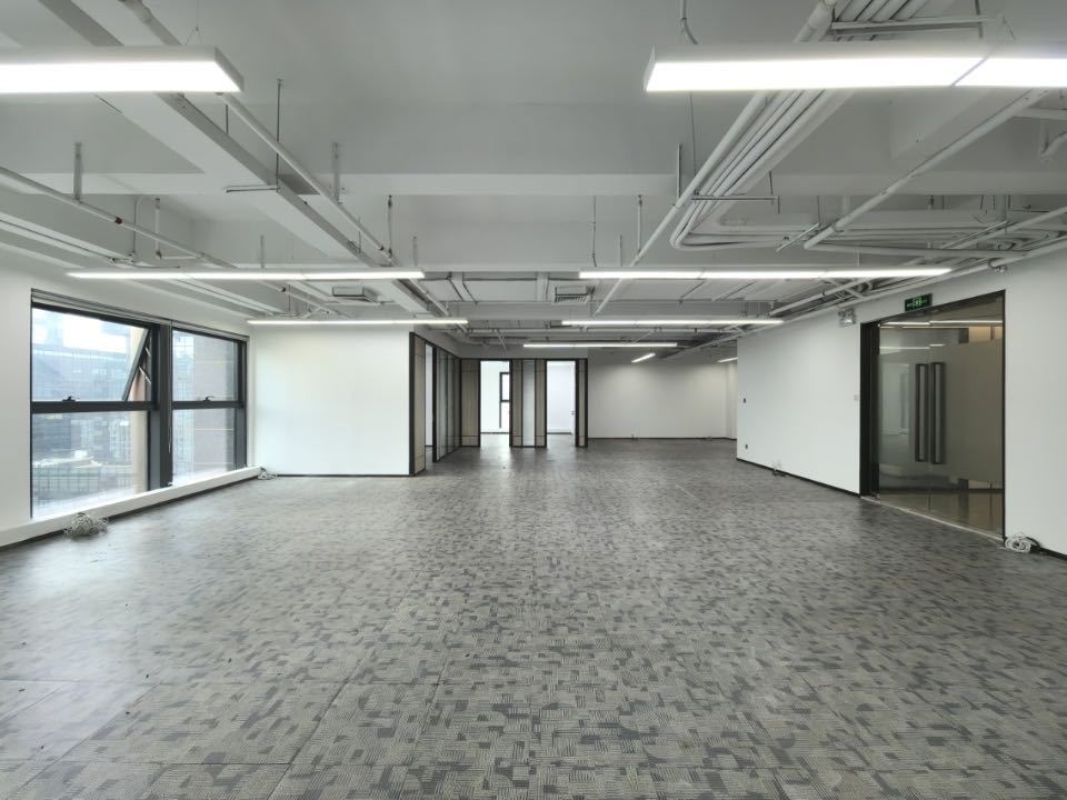莲花广场563.23平米精装办公室出租_南头 - 办公空间资料图 3 莲花广场 办公室开间