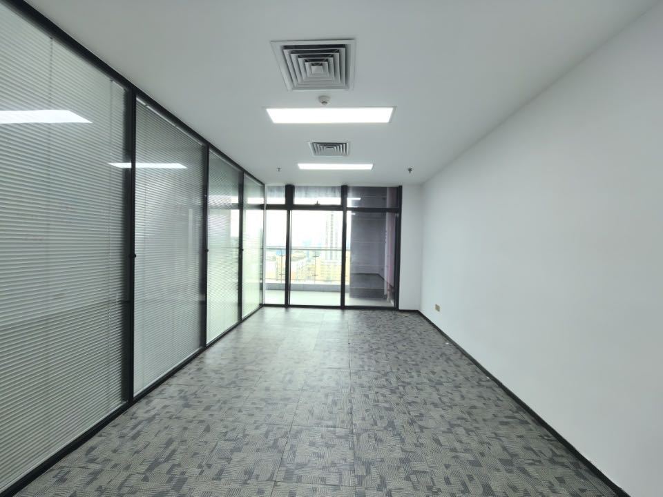 莲花广场563.23平米精装办公室出租_南头 - 办公空间资料图 6 莲花广场 其他