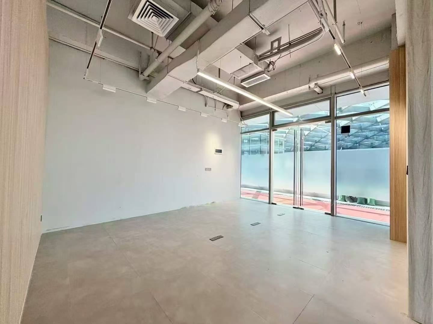 易尚中心261平米精装办公室出租_宝安中心区 - 办公空间资料图 5 易尚中心 办公室隔间